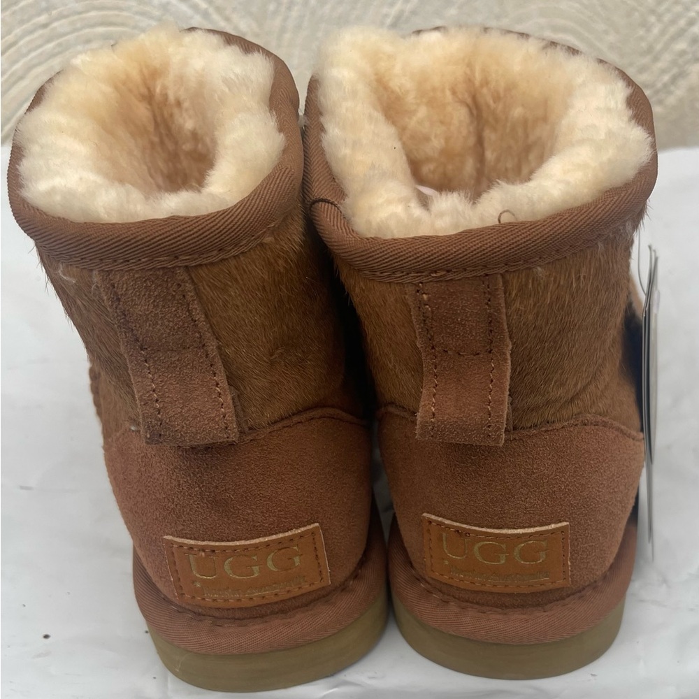 UGG CLASSIC ULTRA MINI CHESTNUT BOOTS Sheepskin Footwear NWOT - Picture 7 of 10